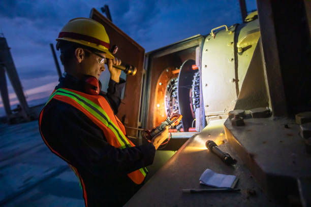 Best Affordable Emergency Electrician  in Seminole Manor, FL