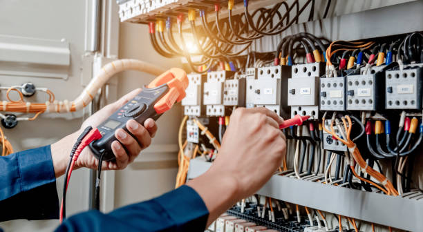 Best Circuit Breaker Repair  in Seminole Manor, FL